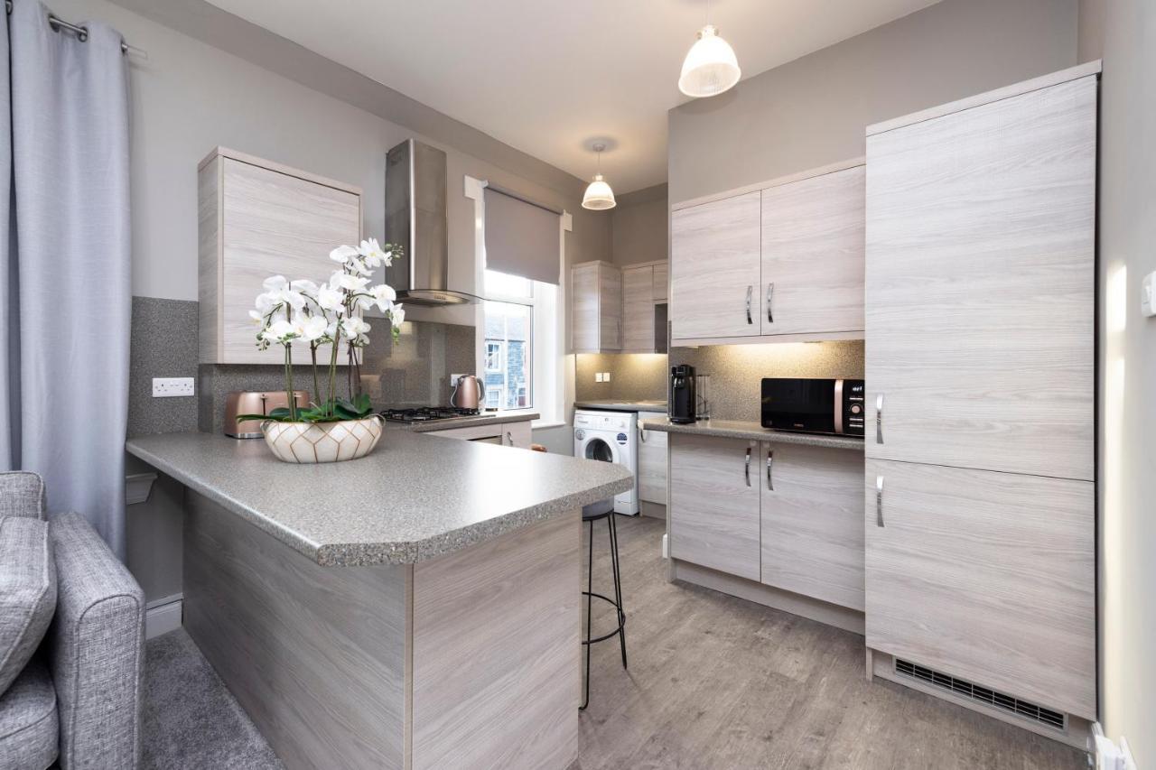 Stylish George Street Apartment Peebles Eksteriør billede